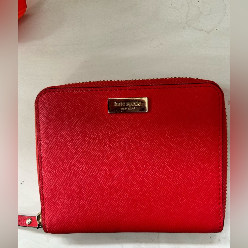 Kate Spade Zip Wallet